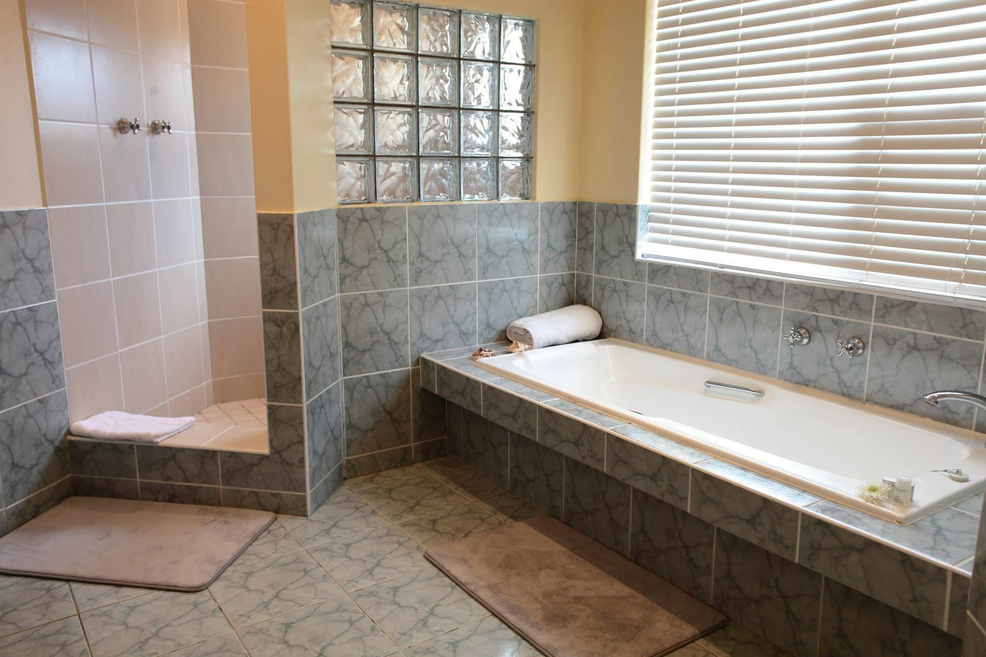 Cinnamon House Bed & Breakfast Cape Town Exterior photo